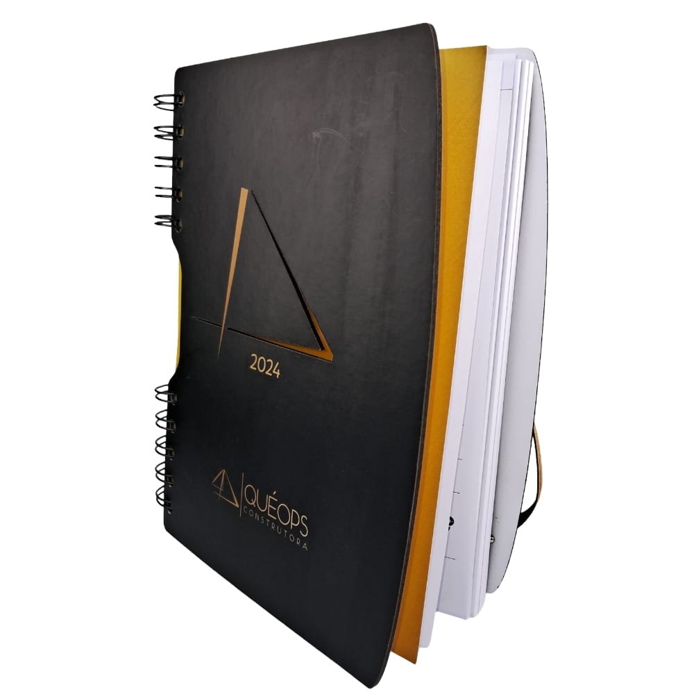 AGENDA DIÁRIA COM RECORTE E VAZADO